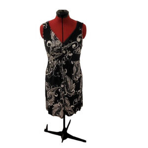 Swirly patterned black white midi sleeveless v neck dress, fits like an xl